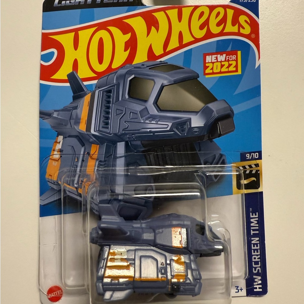 Hot Wheels HW Screen Time Vehicle - Blue and Orange Armadillo